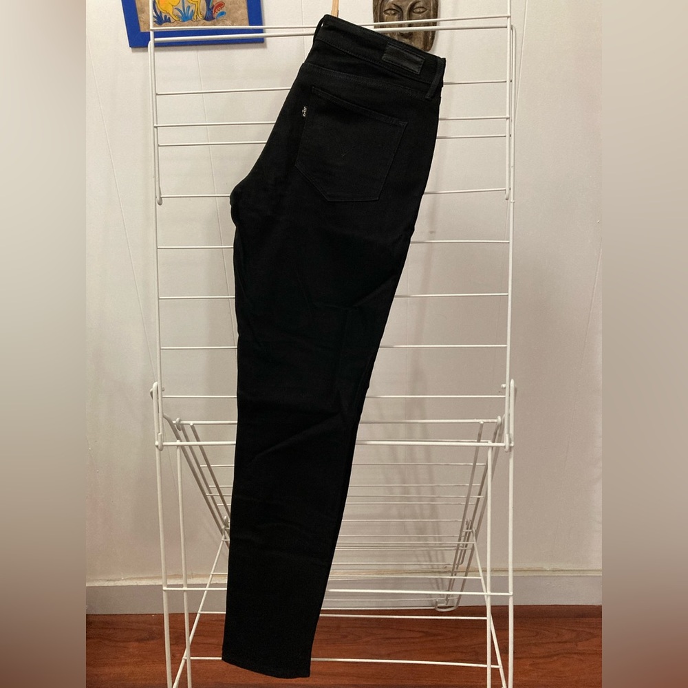 Levi’s Bold Curve Modern Rise Skinny Jeans